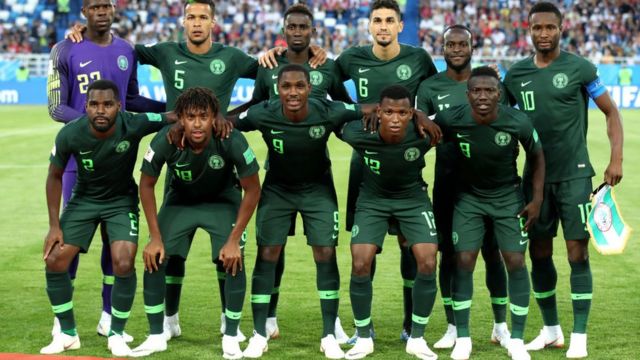 découvrez les dernières actualités sur les transferts de football au nigéria. suivez les mouvements, les joueurs clés et les analyses des équipes nigérianes pour rester à jour sur le marché des transferts.