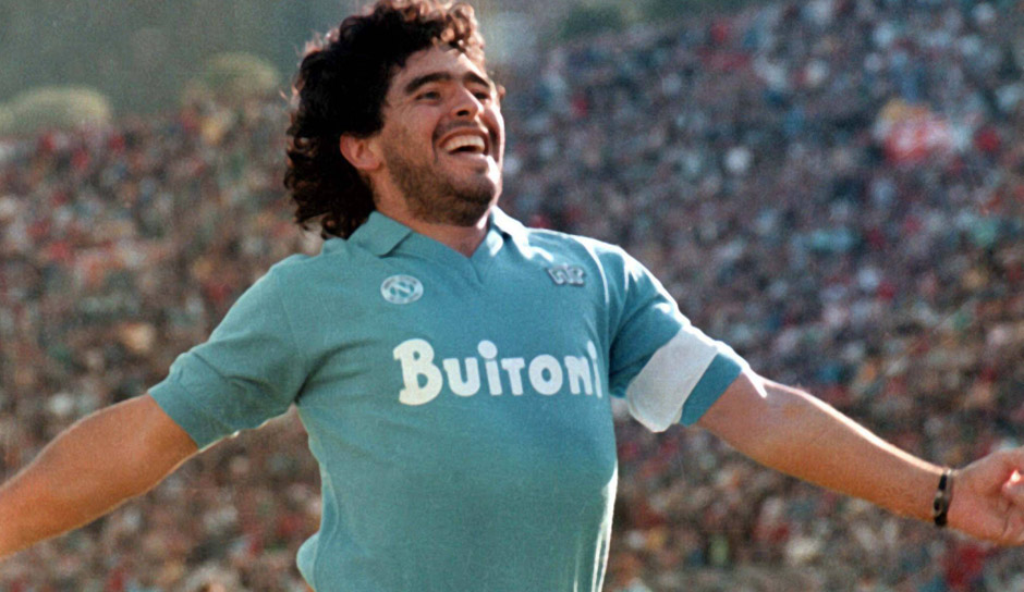 découvrez le transfert du corps de diego maradona vers son mausolée, un événement marquant qui a ému des millions de fans à travers le monde. revivez les moments forts de cet hommage et la signification de ce lieu de mémoire dédié à l'un des plus grands footballeurs de l'histoire.