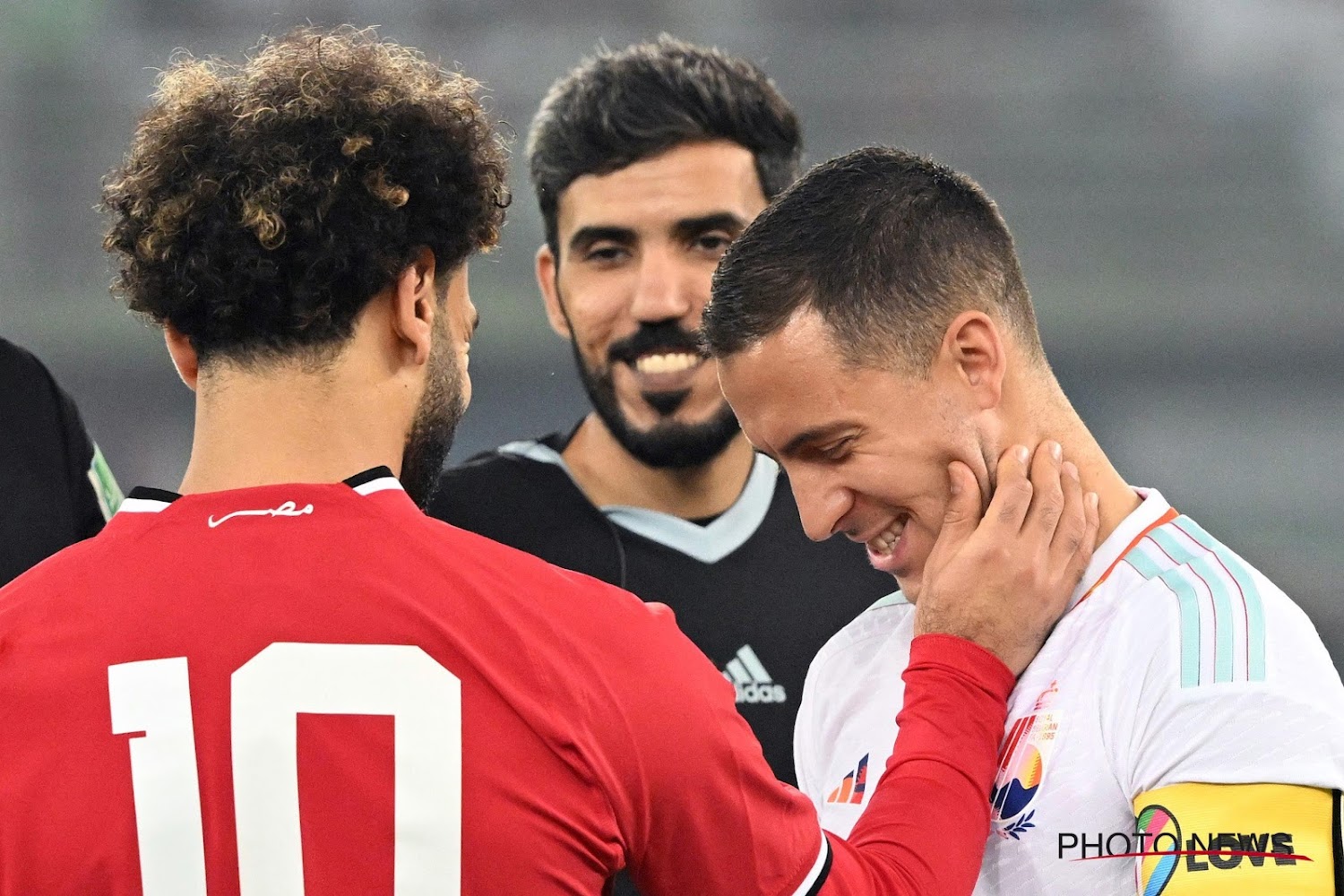 la fifa se déclare satisfaite de la décision de l'union européenne concernant les transferts, soulignant sa volonté de réguler le marché des joueurs tout en protégeant les clubs et les droits des footballeurs. découvrez les enjeux et les implications de cette décision pour l'avenir du football européen.
