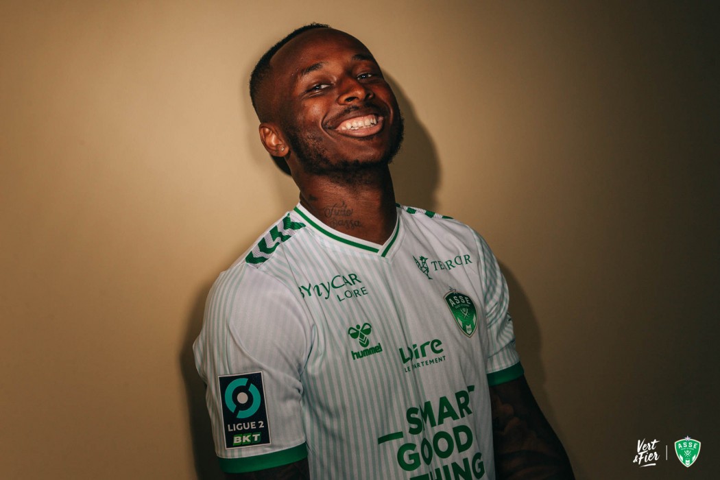 découvrez l'actualité des transferts football avec diarra : analyses, rumeurs, et mises à jour exclusives sur les mouvements de joueurs et les stratégies des clubs.