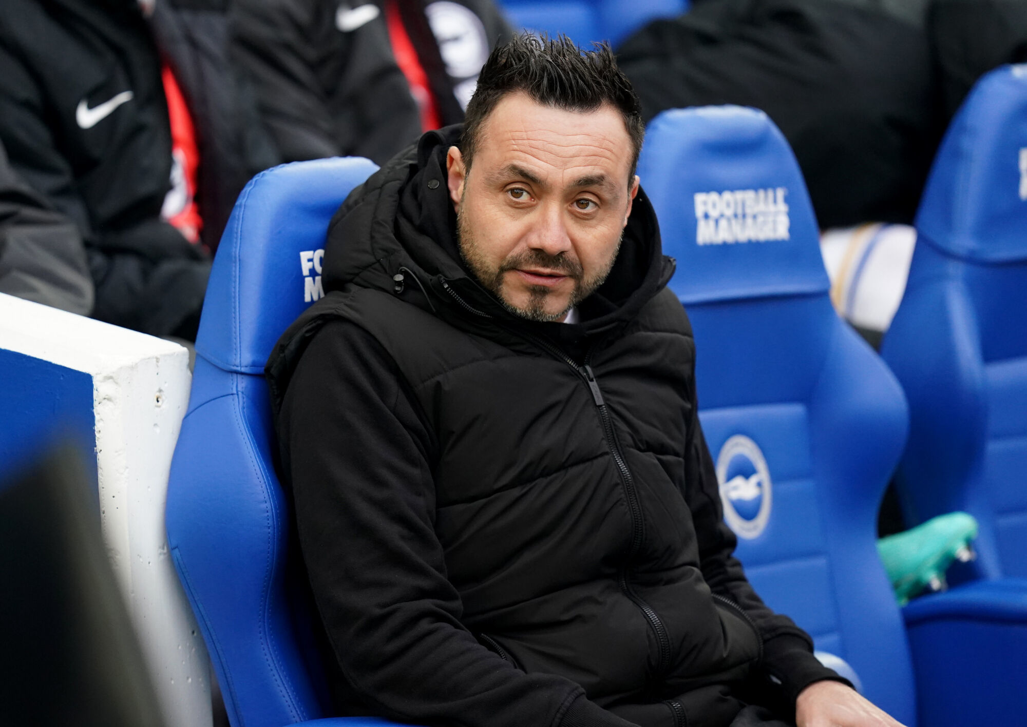 découvrez la position de roberto de zerbi concernant les transferts lors du mercato de l'olympique de marseille. un aperçu des stratégies et des décisions du coach pour renforcer l'équipe dans cette période de transferts.