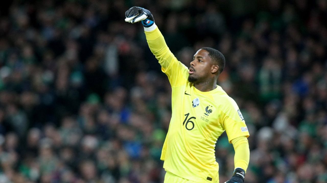 découvrez les dernières actualités concernant le transfert de mike maignan, le gardien de but talentueux, ainsi que ses performances et son impact dans son nouveau club. suivez toutes les informations et analyses sur cette transaction importante dans le monde du football.