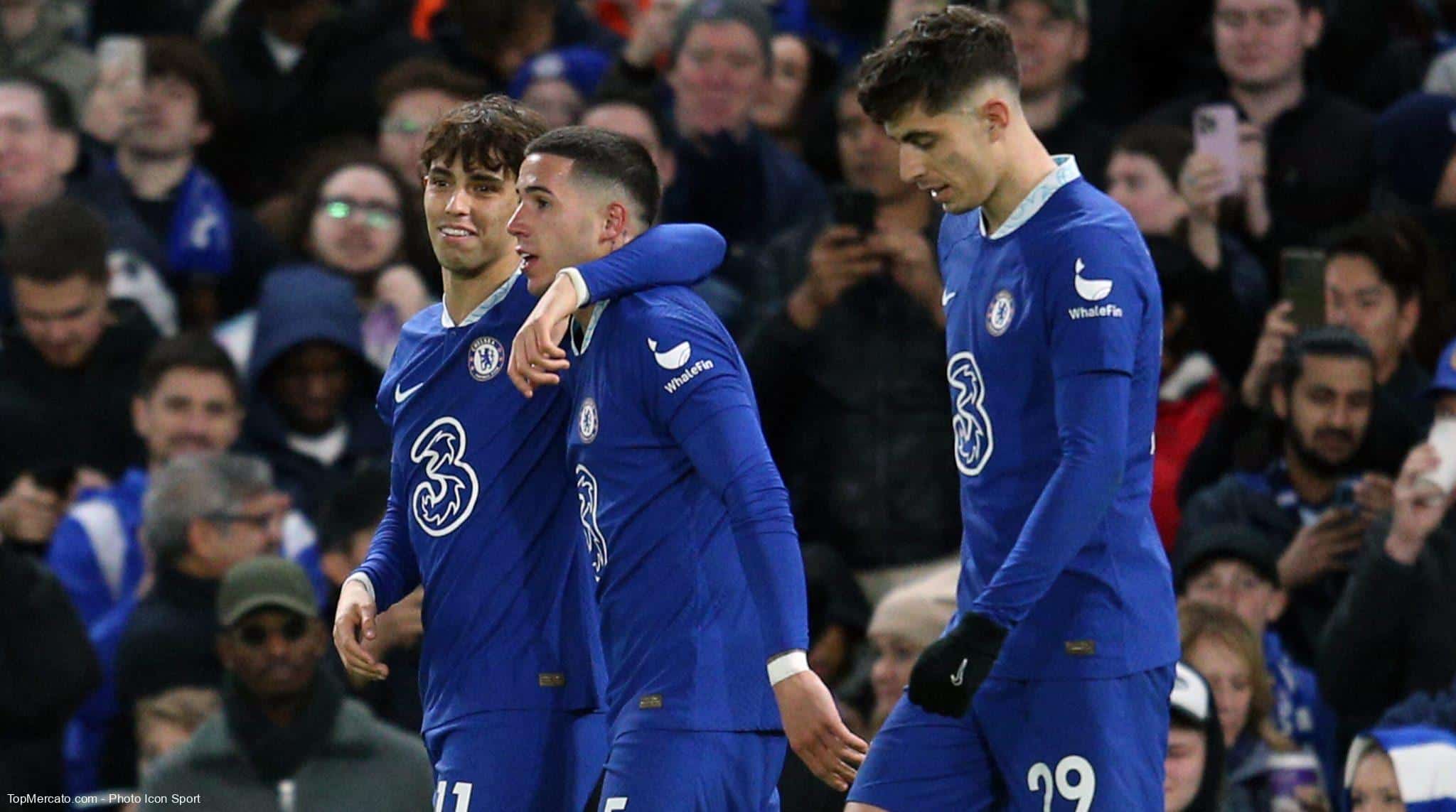 découvrez les dernières actualités et performances des attaquants du paris saint-germain, les joueurs clés qui marquent des buts et enthousiasment les supporters. restez informé sur leur parcours, statistiques et impact sur le jeu du psg.