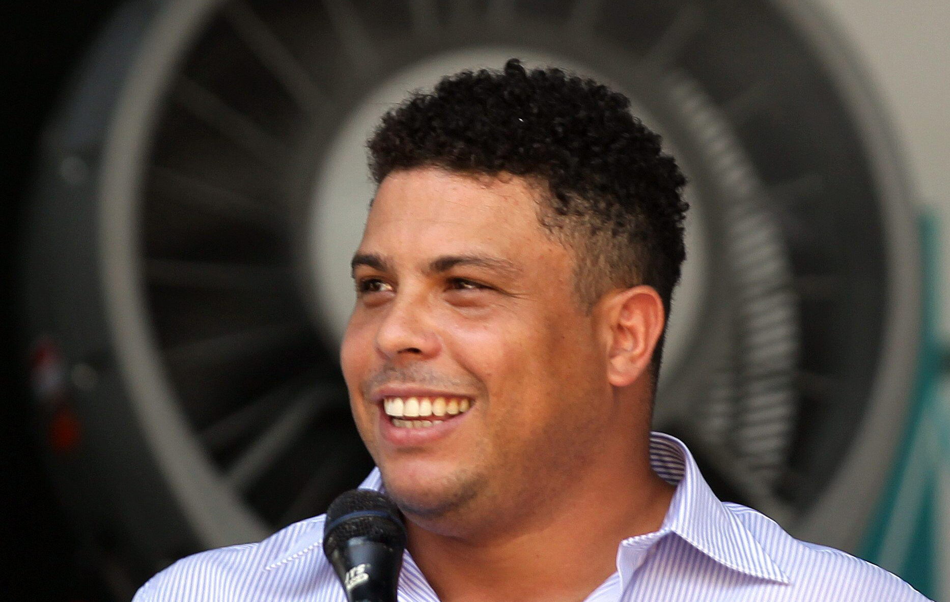 découvrez les dessous du transfert de ronaldo au brésil, un événement marquant du football qui a fait vibrer les fans. analyse des motivations, des impacts et des réactions autour de cette légende du sport.