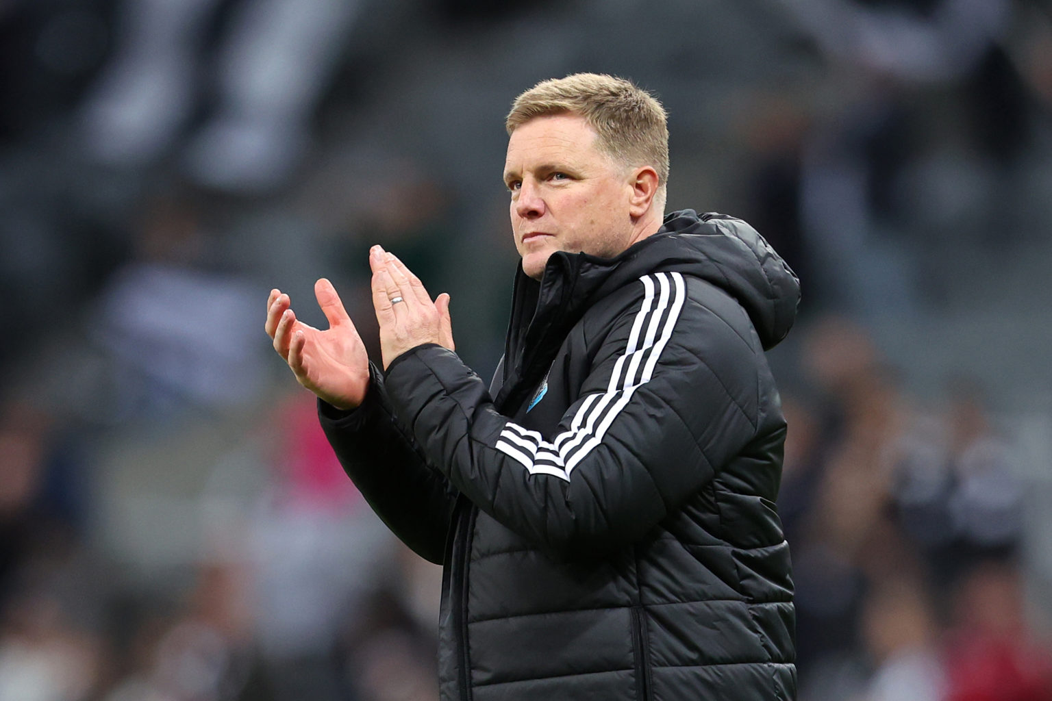 découvrez le transfert de salia vers newcastle, une nouvelle aventure qui promet d'apporter excitante énergie et talent à l'équipe. suivez son parcours et les attentes autour de ce joueur prometteur!