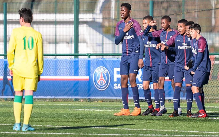 découvrez les détails du transfert record de 90 millions d'euros du joueur au psg. analyse des enjeux, des performances attendues et des réactions des fans.