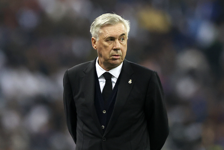 découvrez les tensions qui secouent le real madrid, entre rivalités internes et décisions stratégiques. plongez au cœur des enjeux qui pourraient façonner l'avenir du club prestigieux.