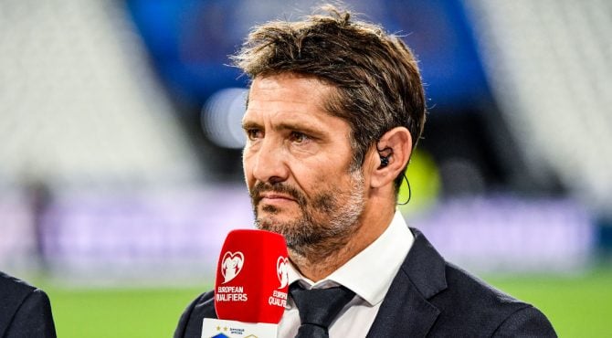 découvrez les coulisses du possible retour de bixente lizarazu au paris saint-germain. analysons les implications d'une telle décision et l'impact sur l'équipe et les fans. ne manquez pas cette exploration passionnante du monde du football!