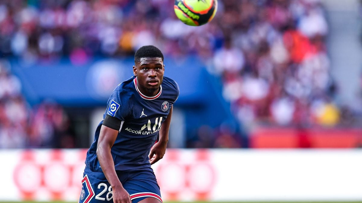 découvrez les dernières nouveautés et analyses concernant les transferts au paris saint-germain. restez informé des rumeurs, des officialisations et des impacts sur l'équipe pour cette saison.