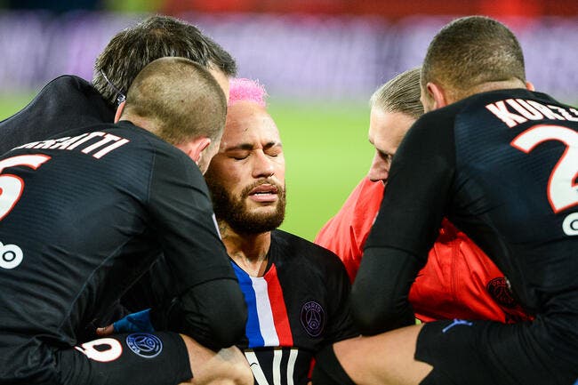 découvrez les révélations exclusives d'une star du football sur son transfert au psg. plongez dans les coulisses de cet événement marquant et laissez-vous surprendre par ses confidences étonnantes.