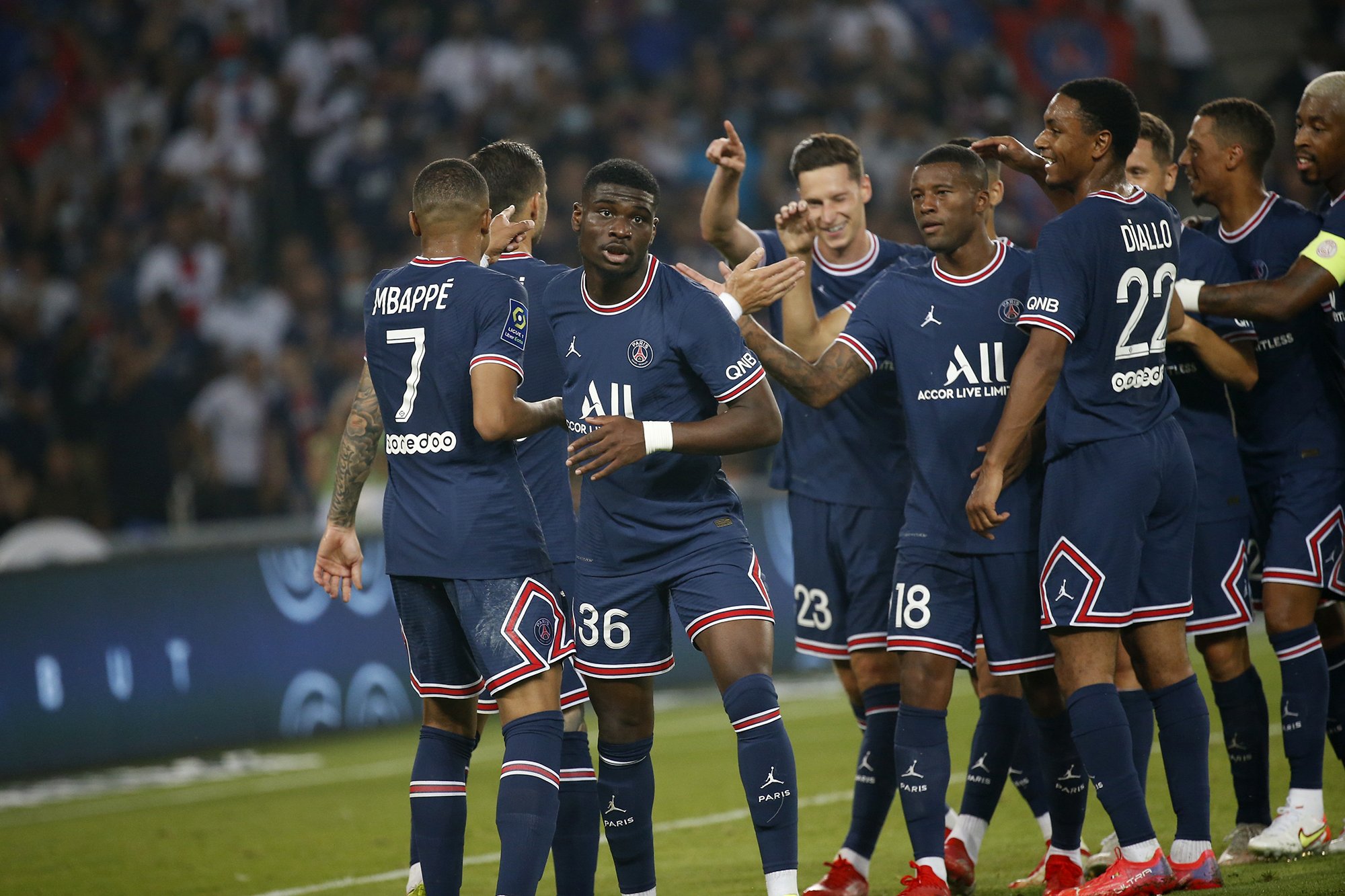 découvrez toutes les actualités sur le transfert des joueurs vers le psg. suivez les rumeurs, les annonces officielles et les analyses des mouvements de mercato qui façonnent l'avenir du club parisien.