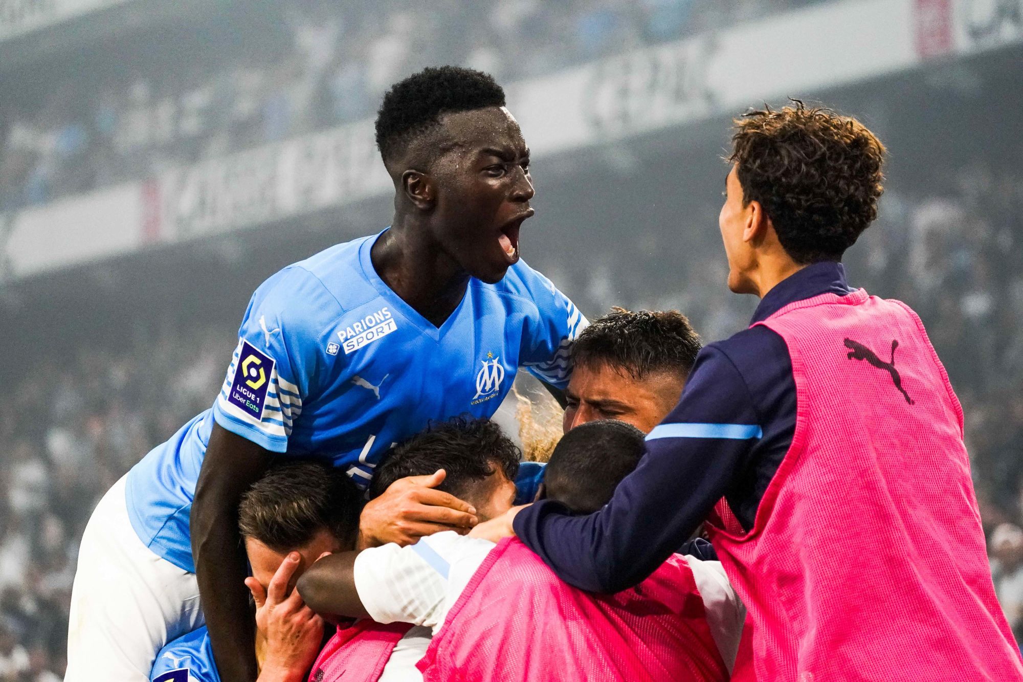 découvrez les détails du transfert de gueye en ligue 2, un changement marquant dans sa carrière. suivez les dernières nouvelles et analyses sur ce joueur prometteur et son impact potentiel dans son nouveau club.