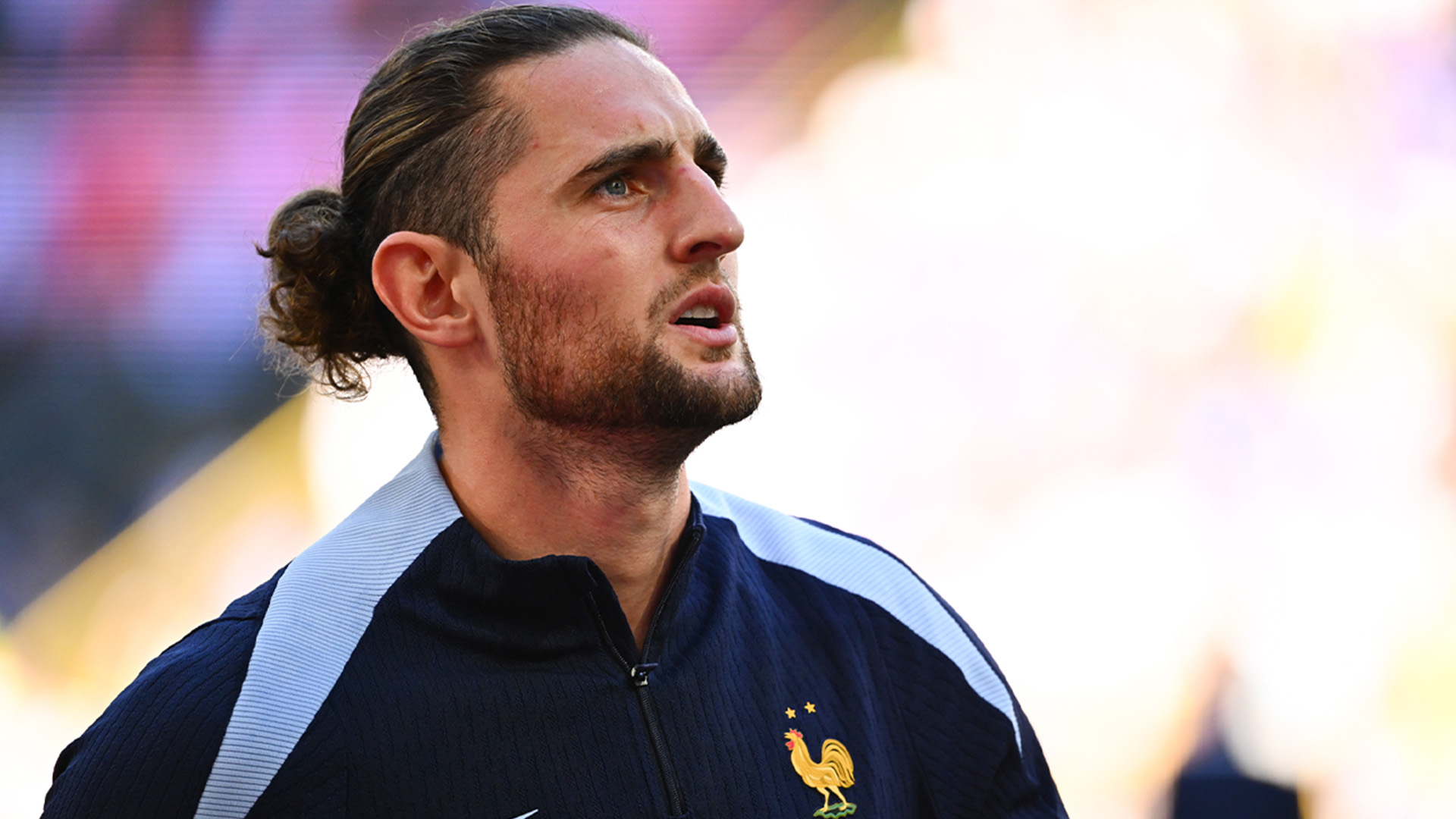 découvrez comment adrien rabiot a déclaré la guerre à l'olympique de marseille, mettant en lumière les tensions et rivalités passionnantes qui animent le monde du football. ne manquez pas les détails de cette attaque verbale qui secoue les supporters et promet de faire des vagues lors des prochains matchs.