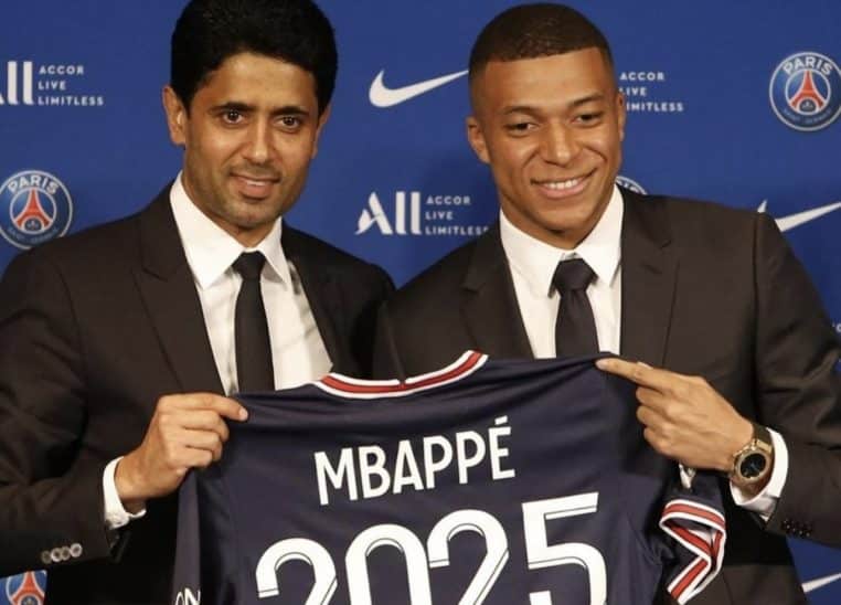 découvrez la passionnante bataille de kylian mbappé sur le terrain, où talent et détermination se mêlent. plongez dans l'univers fascinant de l'un des meilleurs footballeurs du monde et revivez les moments forts de son parcours exceptionnel.