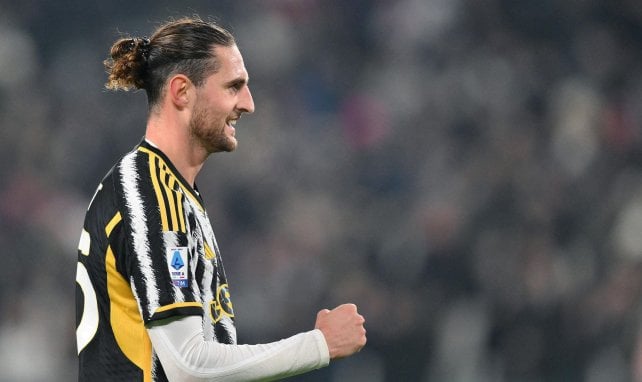 découvrez les dernières informations sur le transfert d'adrien rabiot à l'olympique de marseille. analysez les implications de ce transfert pour le club et le joueur, ainsi que les attentes des fans.