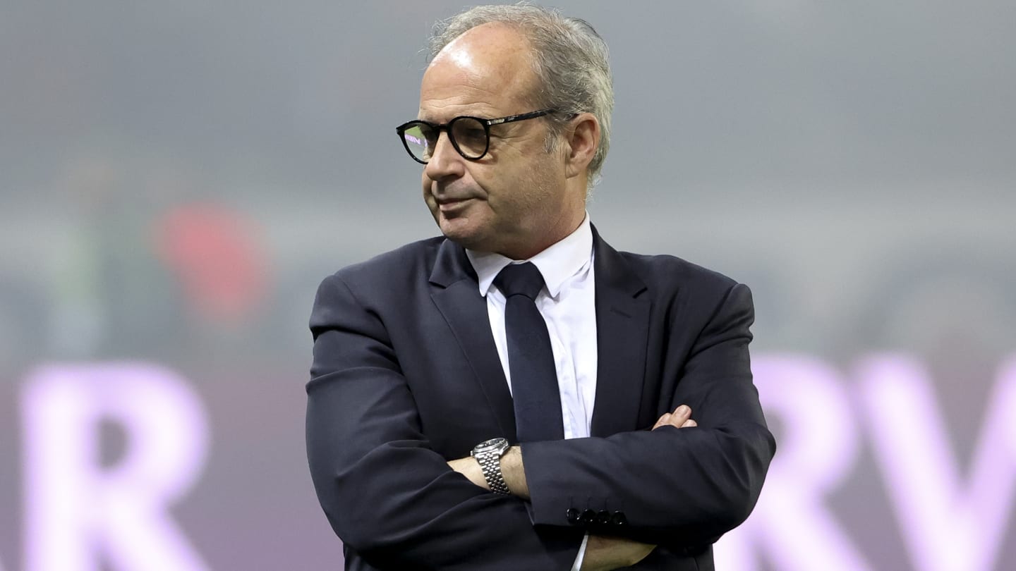 découvrez les enjeux et l'impact du transfert audacieux au psg, une décision stratégique qui pourrait redéfinir l'avenir du club et surprendre les amateurs de football. plongez dans les détails de cette opération audacieuse et son influence sur la dynamique de l'équipe.