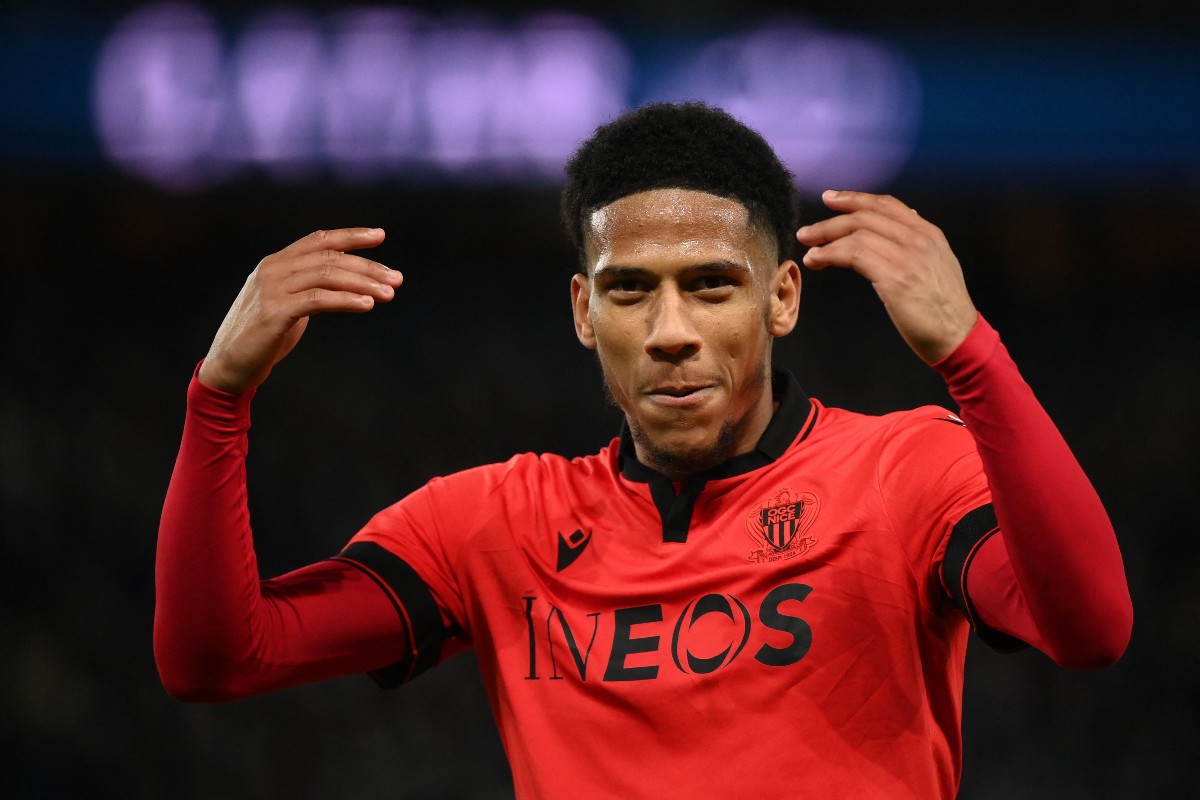 découvrez la carrière de jean-clair todibo et son transfert à west ham. analyse des performances, des ambitions et de l'impact potentiel du joueur sur l'équipe anglaise.