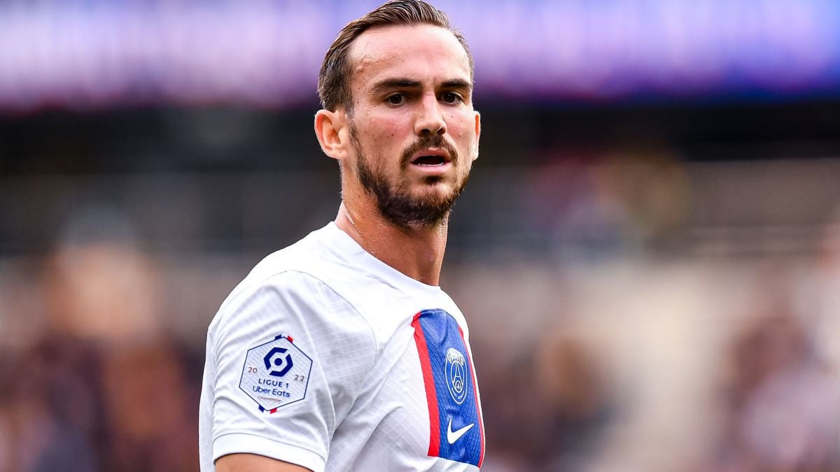 découvrez toutes les actualités et rumeurs concernant les transferts au paris saint-germain. suivez les mouvements des joueurs, les informations de dernière minute et les analyses sur les stratégies du club pour la saison.