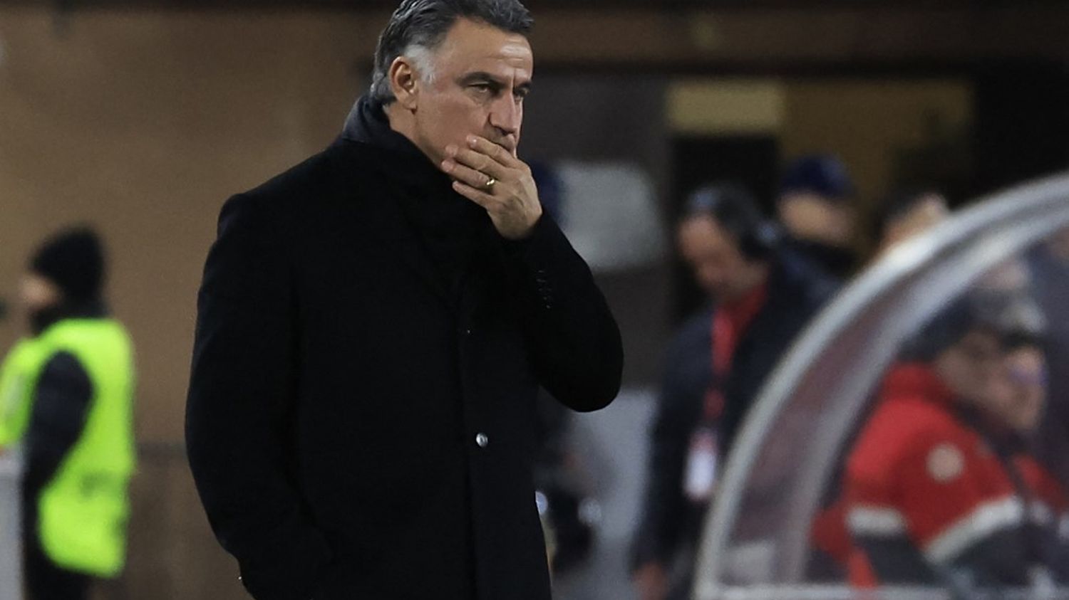 découvrez les dernières informations sur le transfert de gianluigi donnarumma au psg. analyse des impacts sur l'équipe, les attentes des fans et les enjeux de cette transaction majeure dans le football.