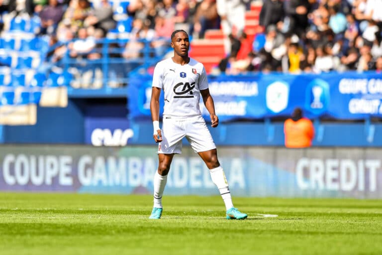 découvrez comment le transfert de mathys à tottenham peut s'avérer bénéfique pour le stade rennais. analyse des retombées sportives et financières de cette transaction clé.