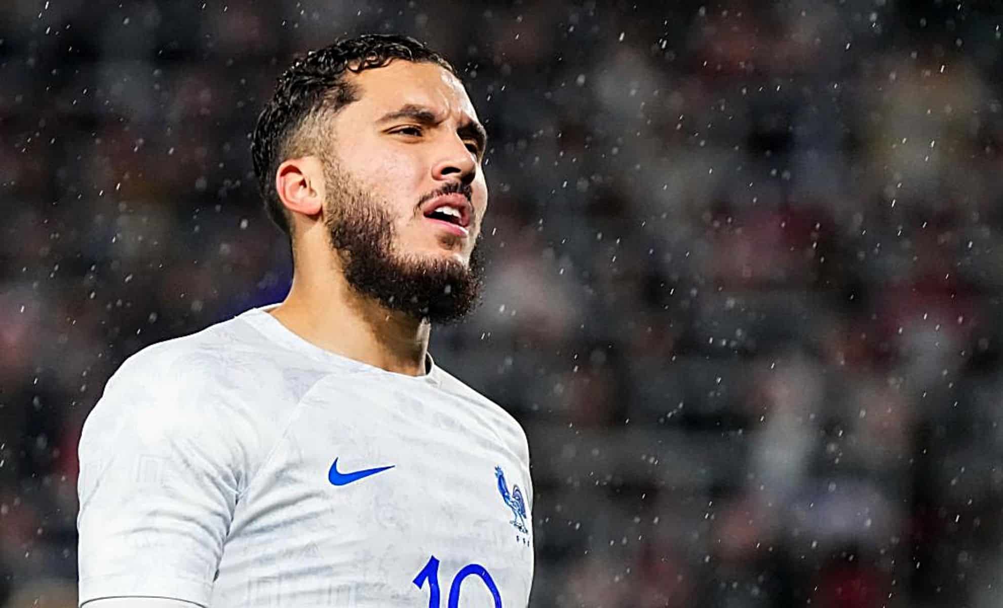 découvrez toutes les dernières informations et analyses concernant le transfert de rayan cherki. restez à jour sur les rumeurs, les offres et les situations des clubs intéressés par le jeune talent du football français.