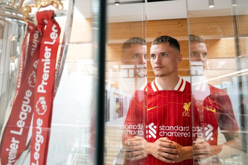 découvrez le transfert historique de wirtz à liverpool, une décision qui marque un tournant pour le club anglais. analyse des enjeux sportifs et des attentes placées sur ce jeune talent prometteur.