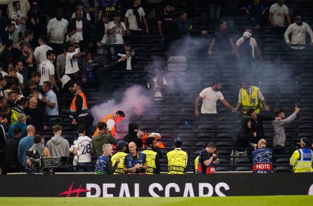 découvrez les dernières réactions des attaquants de l'olympique de marseille après leurs performances palpitantes et les enjeux des prochains matchs. restez informé des analyses, des émotions et des espoirs qui animent l'équipe phocéenne.