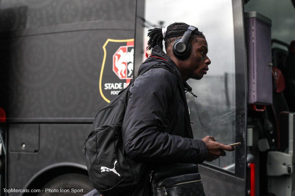 découvrez les dernières actualités sur les transferts d'arsenal, les rumeurs de joueurs, les arrivées et les départs, ainsi que les analyses des impacts sur l'équipe. restez informé sur les mouvements de mercato d'arsenal et suivez les ambitions du club pour la nouvelle saison.