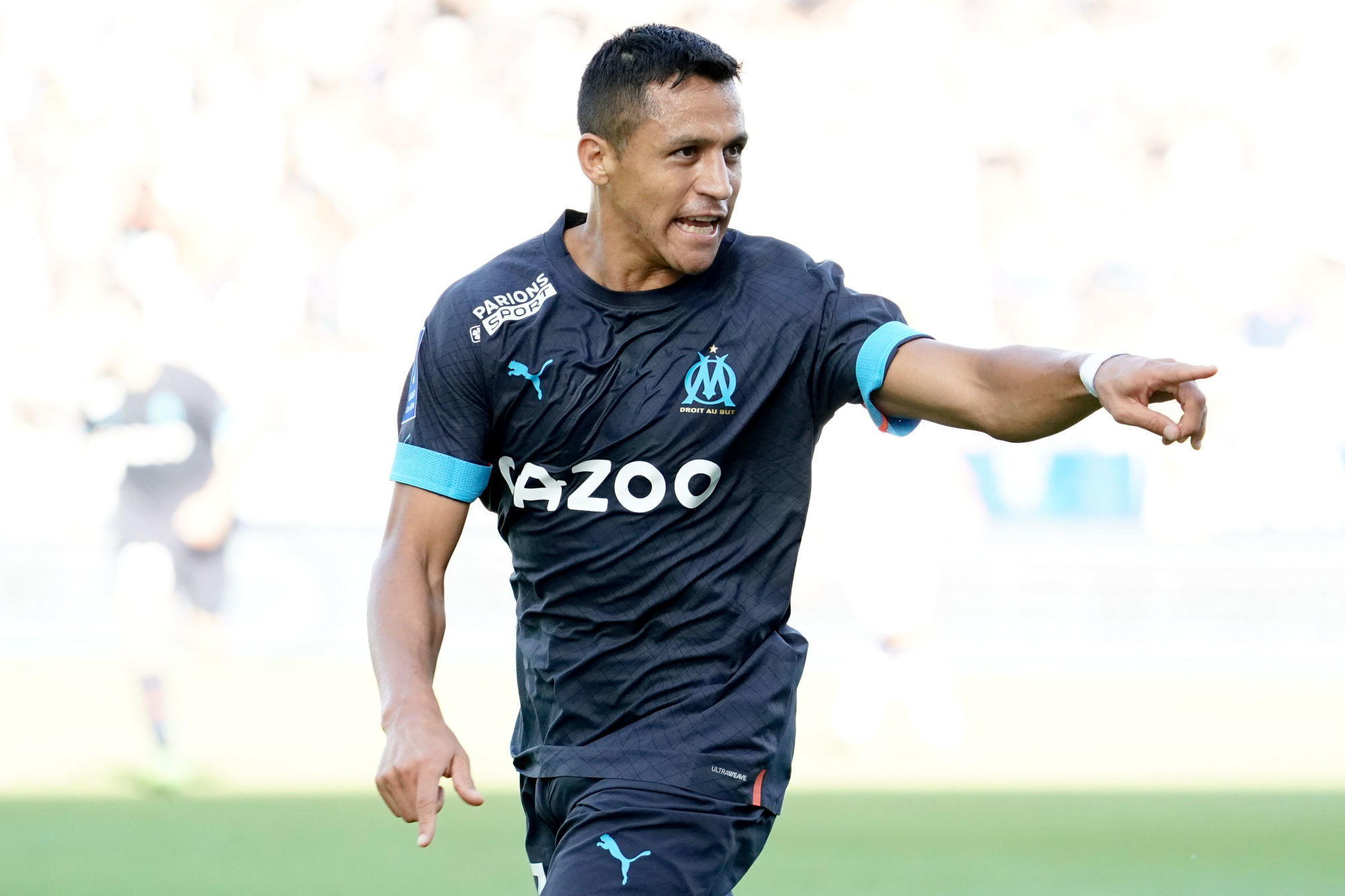 découvrez le transfert audacieux qui secoue la planète du football ! plongée dans les coulisses de ce mouvement captivant, entre stratégie, talent et ambitions. restez informé des dernières nouvelles du club de l'olympique de marseille.