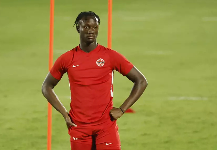 découvrez le prêt d'ismaël koné au club de sassuolo. suivez les performances de ce jeune talent et son impact dans la serie a italienne. restez informé sur son évolution en équipe et les enjeux de ce transfert.