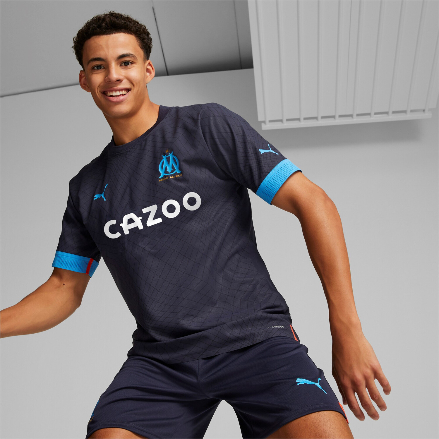 découvrez les dernières rumeurs concernant les transferts dans le monde du football. suivez les actualités des joueurs, clubs et mouvements sur le marché des transferts et restez informé des potentielles recrues et départs !