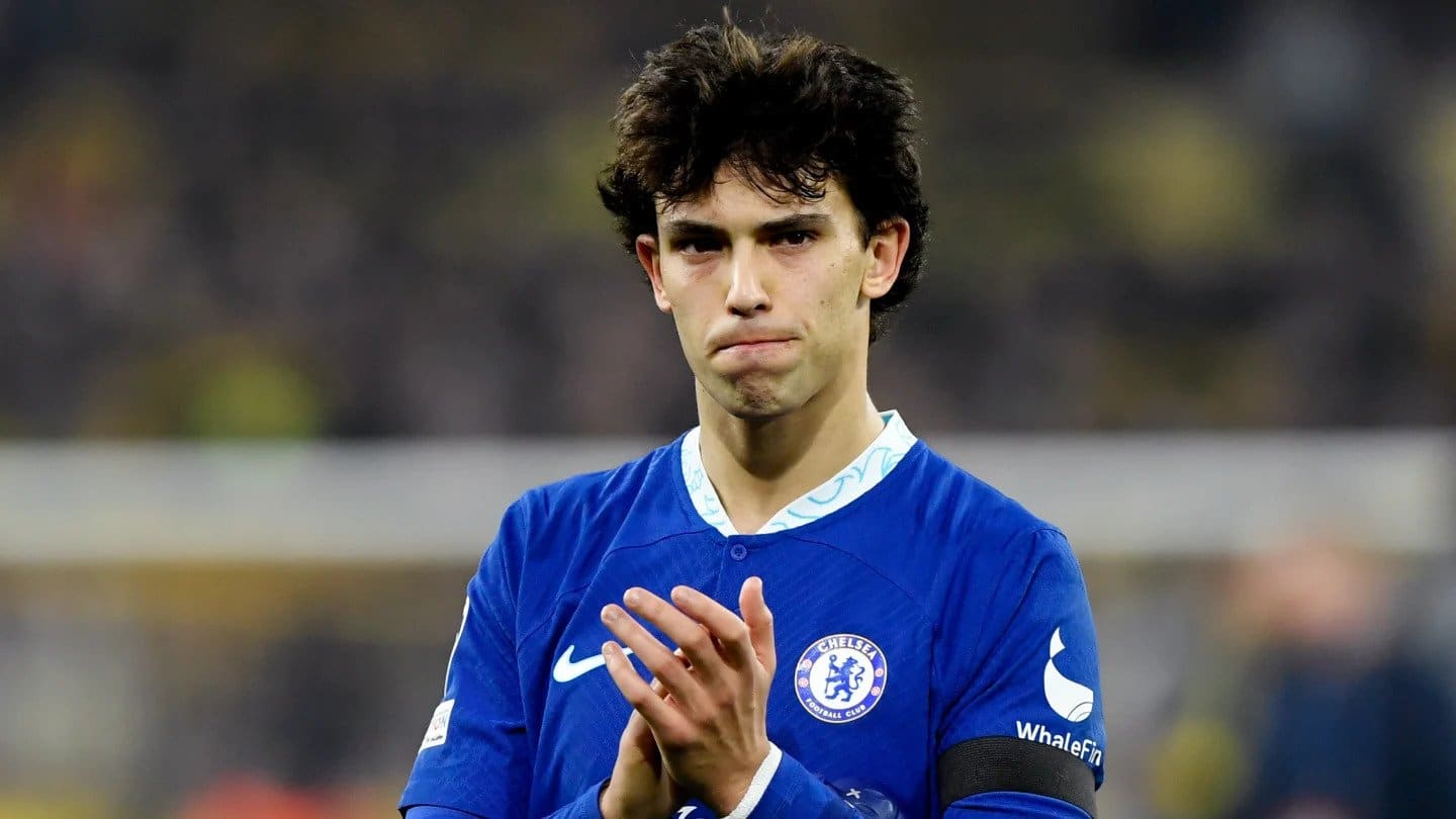 découvrez toutes les informations sur le transfert de joão félix : les détails du contrat, les clubs concernés, et les impacts sur sa carrière. restez informé des dernières actualités concernant ce jeune prodige du football.