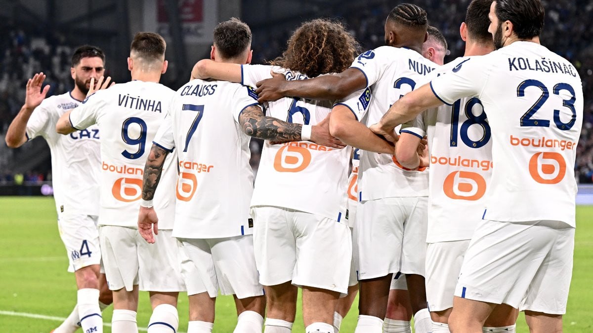 découvrez tout sur le transfert de l'olympique de marseille : actualités, rumeurs, analyses et enjeux du mercato. restez informé sur les joueurs qui renforcent l'équipe et les stratégies de recrutement du club.