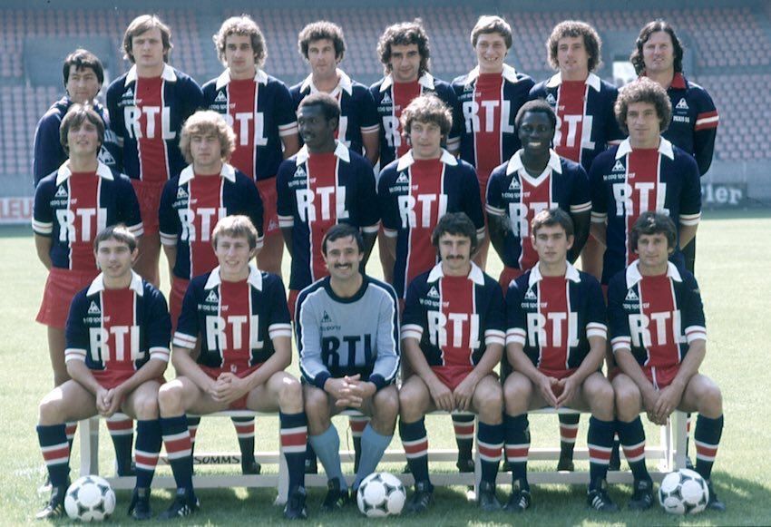 découvrez les moments marquants du transfert historique du paris saint-germain, de ses grandes stars aux enjeux qui ont façonné le club. plongez dans l'univers fascinant du psg et revivez les étapes clés qui ont contribué à sa renommée mondiale.