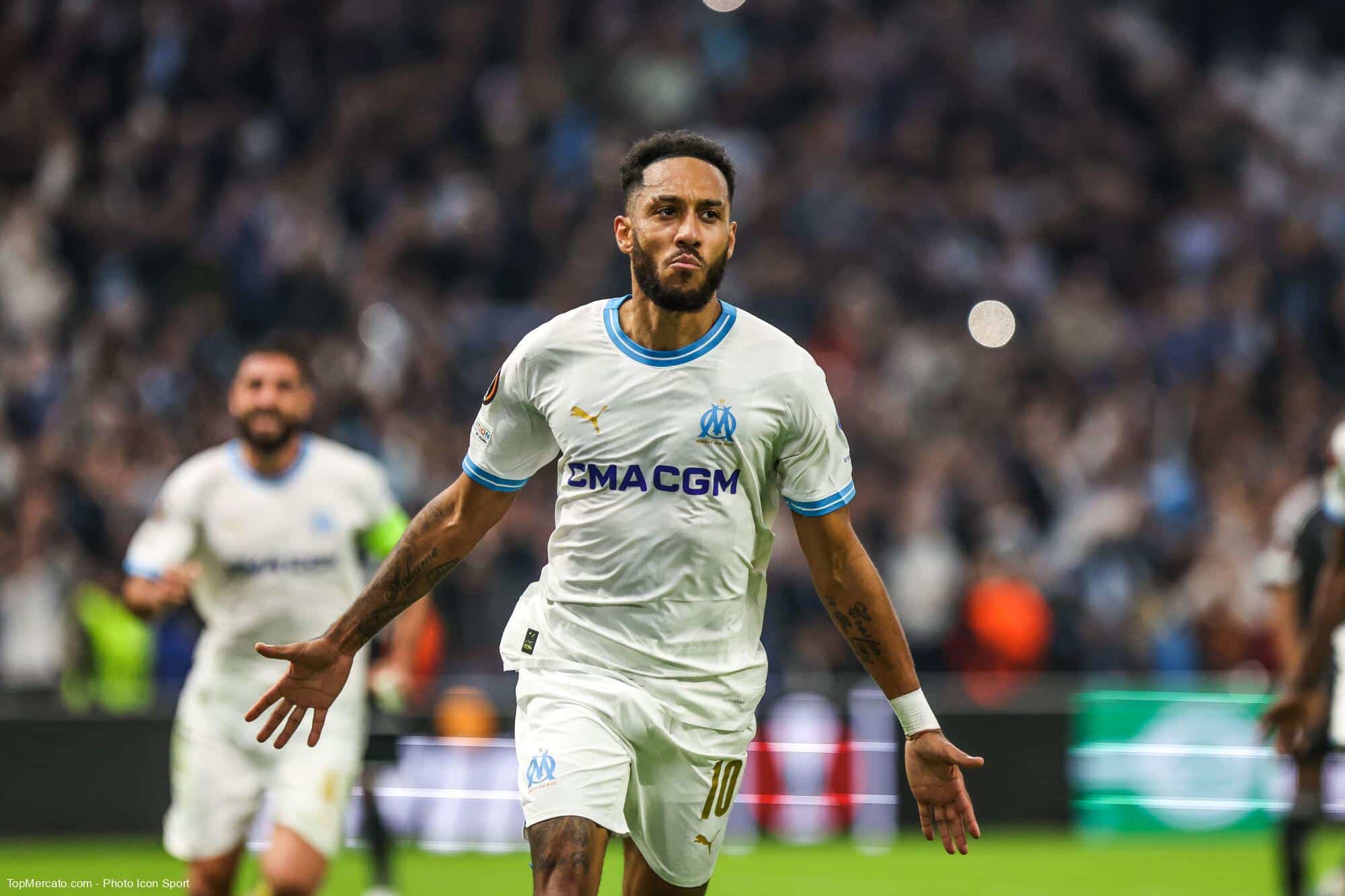 découvrez les dernières actualités sur le transfert d'aubameyang vers l'olympique de marseille. analyse des implications sportives, commentaires des experts et réactions des fans autour de cette transaction palpitante.