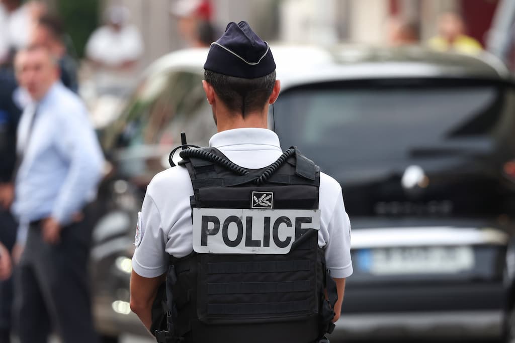 découvrez les derniers détails sur la fusillade liée au transfert de gyökeres. informations officielles, chronologie des événements et répercussions dans le monde du football.