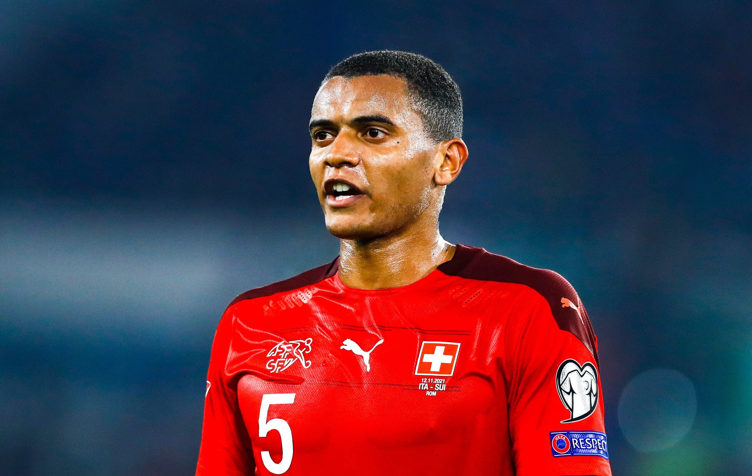 découvrez toutes les informations sur le transfert de manuel akanji : rumeurs, officialisation, montant, et destination du défenseur international suisse sur notre site.
