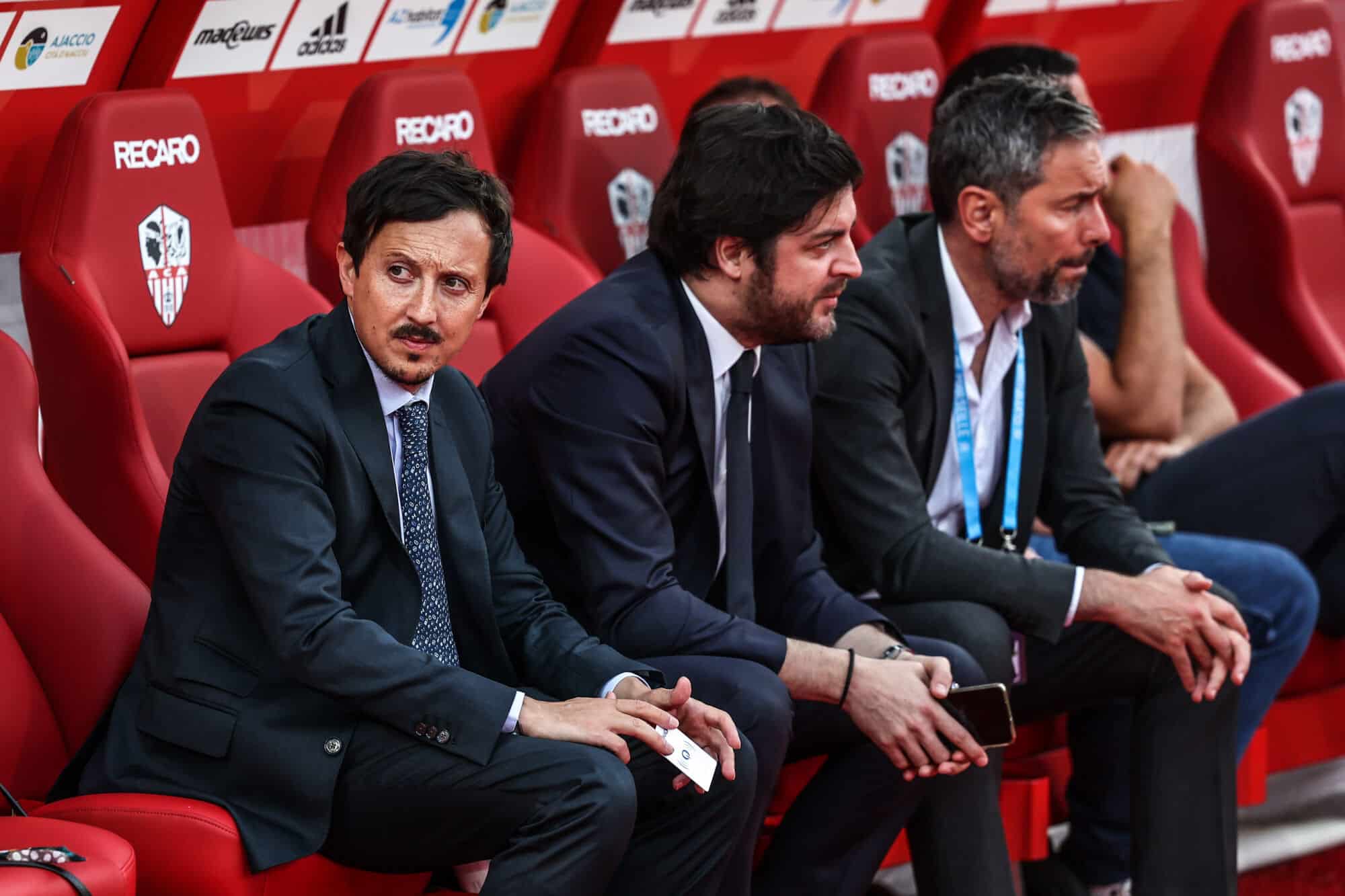 découvrez toutes les actualités et rumeurs sur les transferts des attaquants à l’olympique de marseille : analyses, arrivées, départs et dernières infos du mercato om.