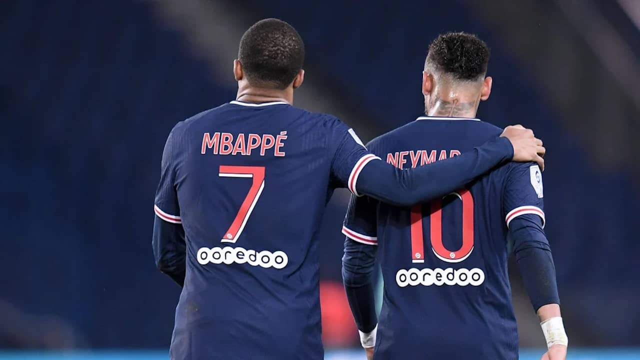 suivez toutes les actualités et rumeurs sur le transfert de kylian mbappé au psg : dernières infos, analyses et réactions autour du possible départ ou prolongation de la star parisienne.