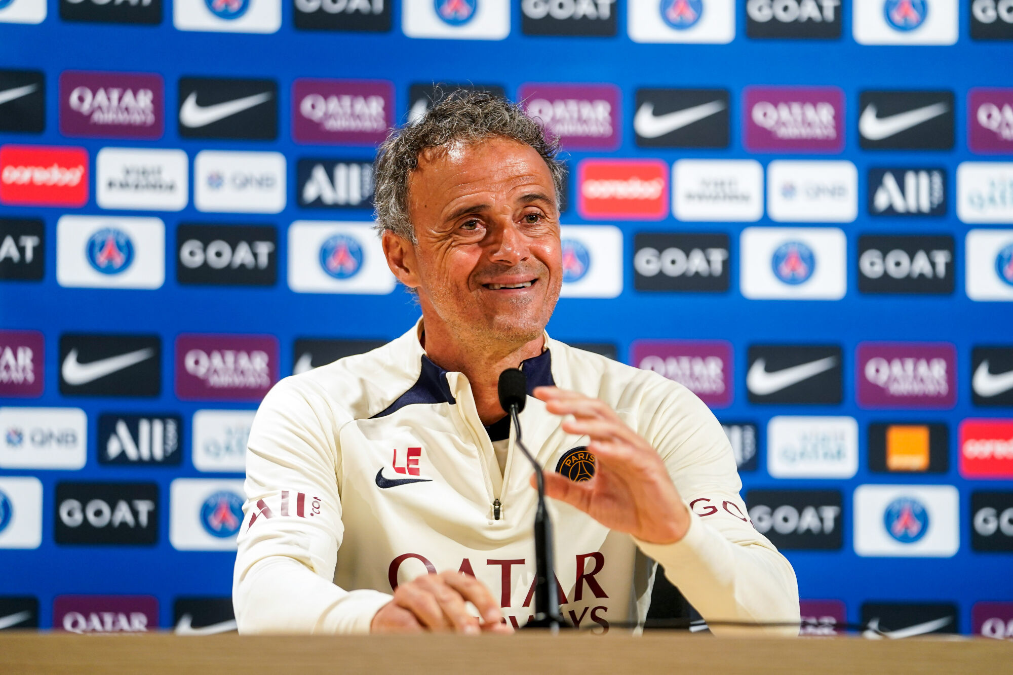 découvrez toutes les confirmations concernant le transfert à 100 millions d'euros au psg. suivez les dernières actualités, rumeurs et annonces officielles sur ce dossier exceptionnel du mercato.
