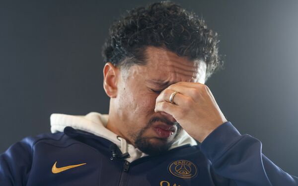 découvrez les raisons et les réactions derrière le message d'adieu au psg, un club emblématique de football. analyse, émotions et perspectives suite à ce départ marquant.