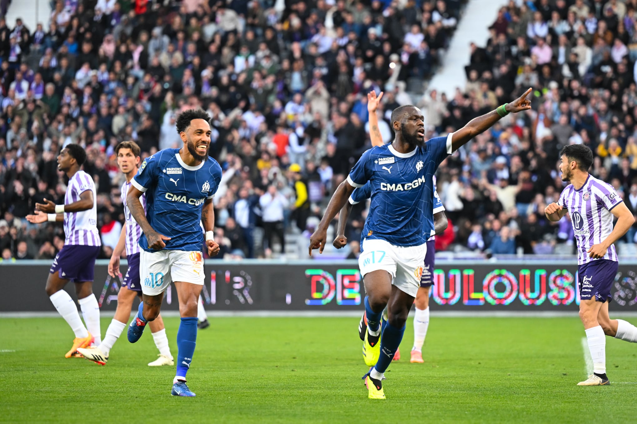 suivez toute l’actualité des transferts de l’om : rumeurs, arrivées, départs et analyses sur le marché des transferts olympien. restez informé des mouvements de l’olympique de marseille !
