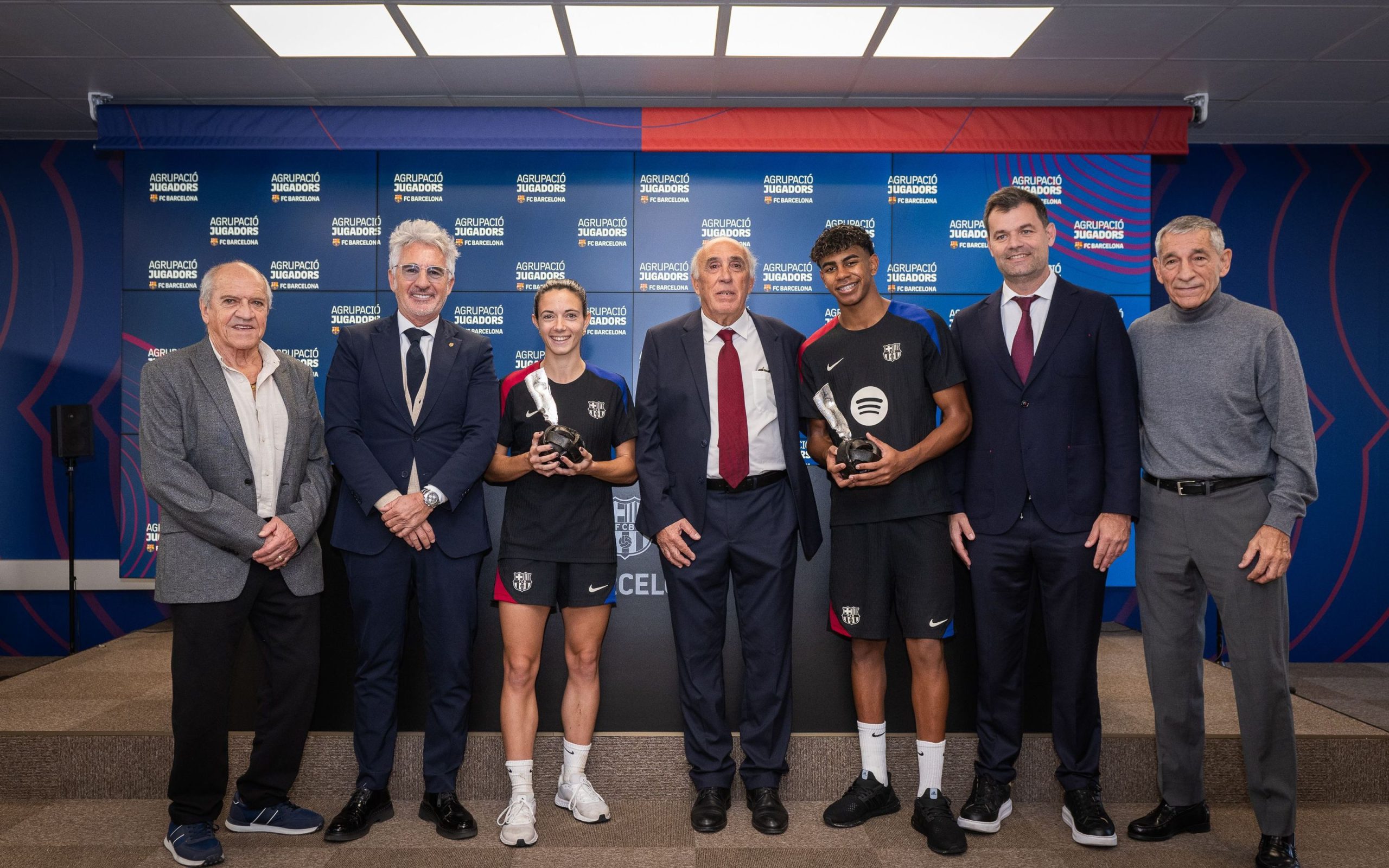découvrez le prix réclamé par le barça pour le jeune talent lamine yamal, la pépite promise à un avenir brillant.