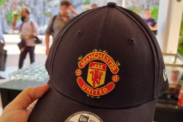manchester united offre un cadeau spécial à semenyo dès janvier, marquant un nouveau départ prometteur pour le joueur.