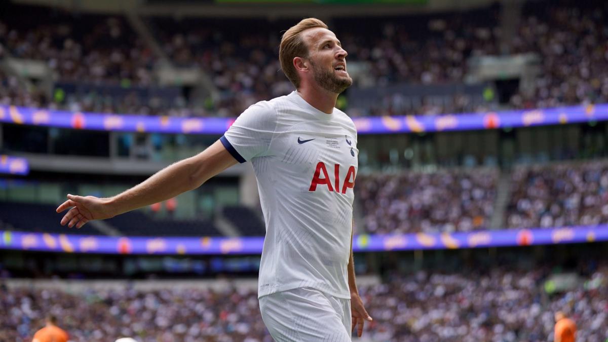 découvrez les dernières rumeurs sur le transfert de harry kane vers le fc barcelone. analyse des chances de voir l'attaquant anglais rejoindre les blaugranas et impact potentiel sur l’équipe catalane.