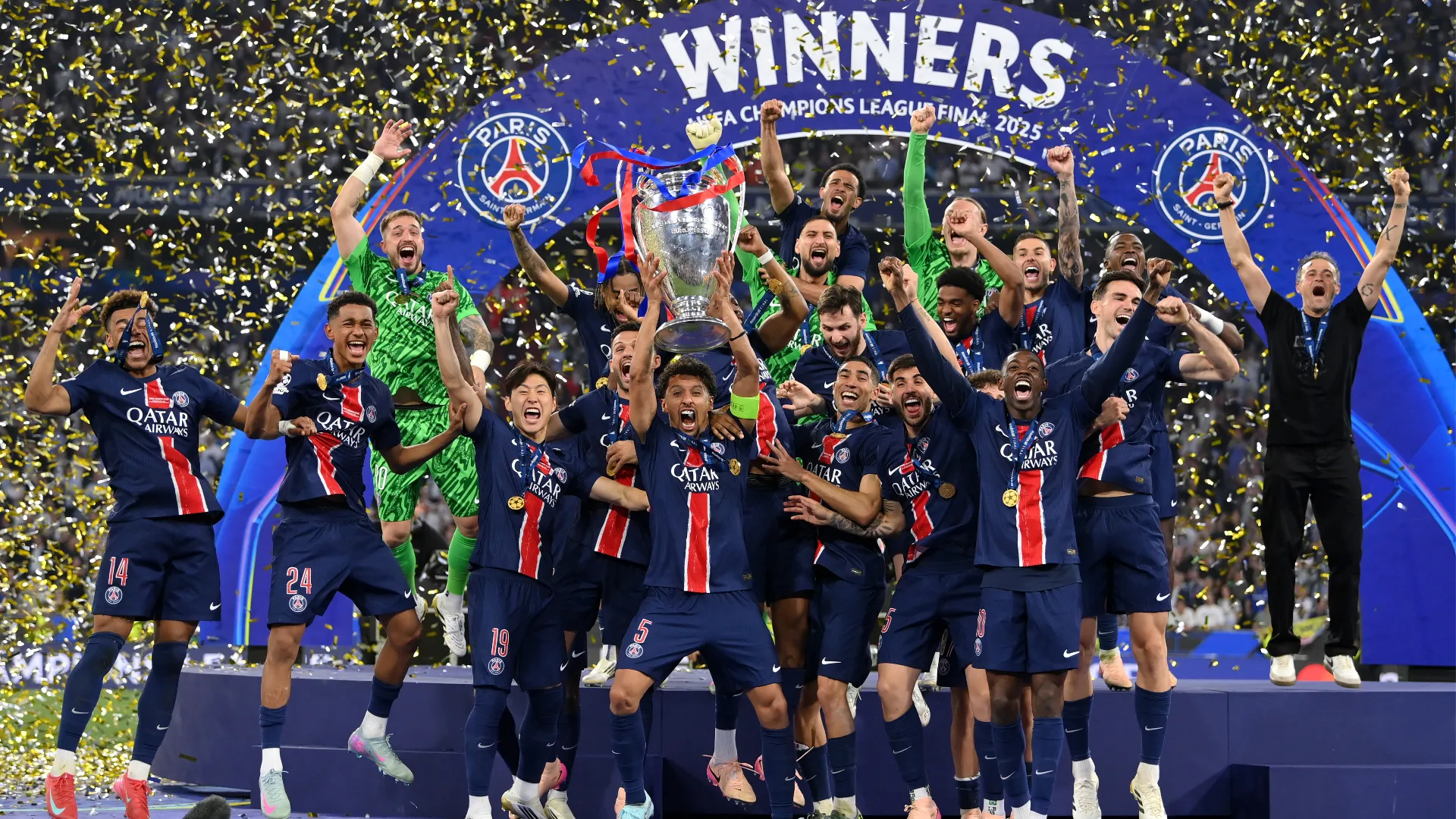 psg : le club entame des discussions pour trouver le successeur de zabarnyi, renforçant ainsi sa défense pour la saison à venir.