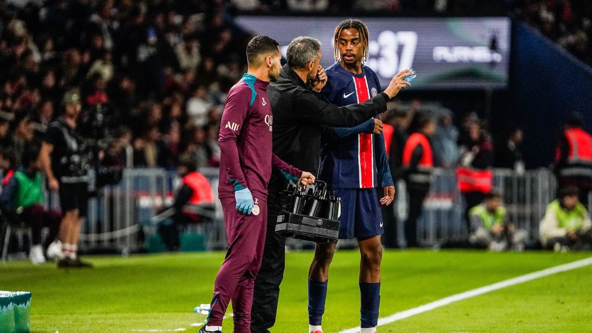 un buteur recalé trouve une nouvelle chance en rejoignant l'olympique de marseille, prêt à faire vibrer le vélodrome.