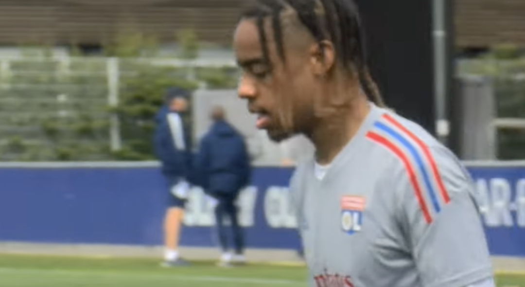 découvrez le transfert officiel de barcola au psg, toutes les informations et les détails sur cette nouvelle recrue qui rejoint le club parisien.