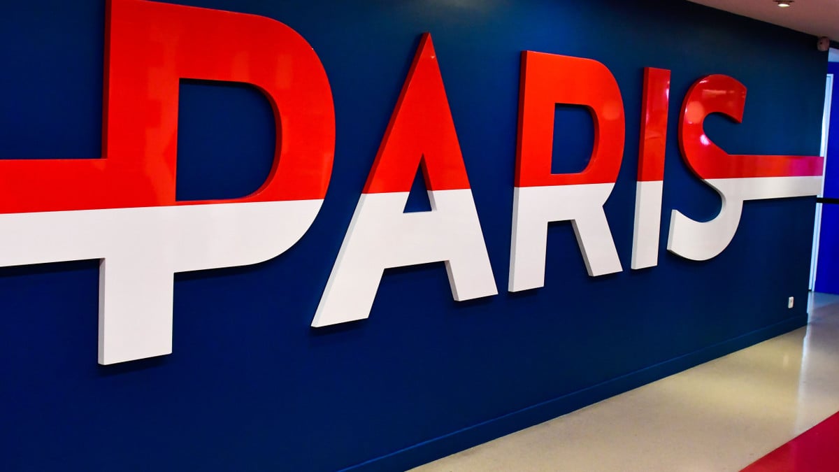 découvrez le transfert superstar du psg confirmé, toutes les infos sur cette arrivée exceptionnelle au club parisien.