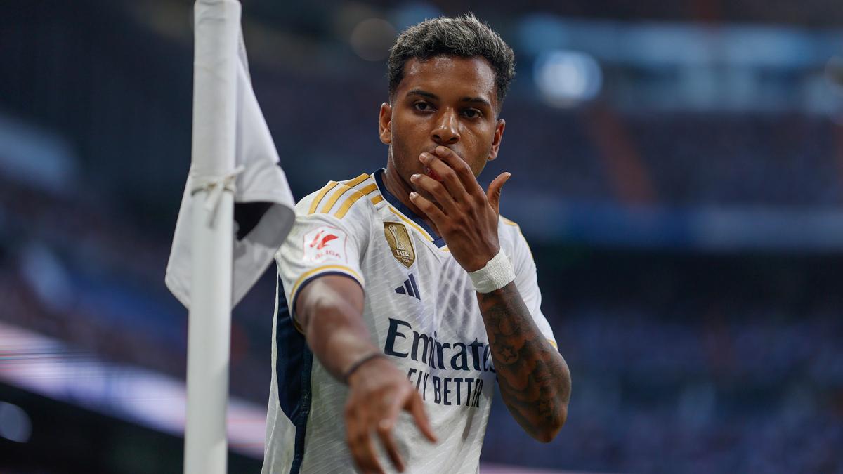 arsenal et tottenham suivent de près l'évolution de rodrygo, jeune talent prometteur du football, pour un possible transfert futur.
